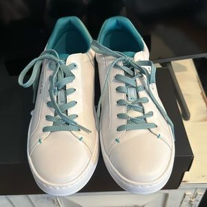 Coach Clip Leather Low Top Sneaker. Optic White w/blue green. Ladies Size 8.5.